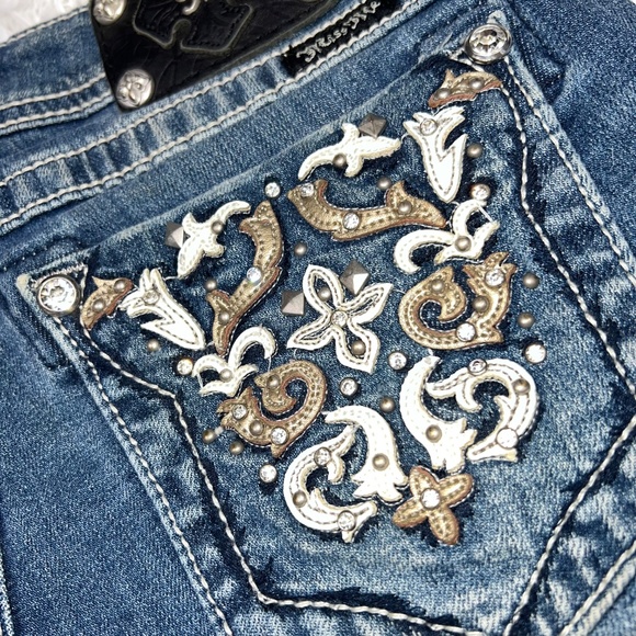 |•MISS ME•| Cuffed Capri Jeans Size 28 - Picture 7 of 16